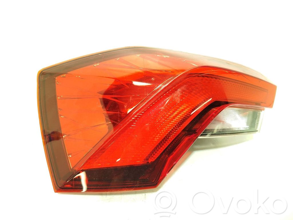 Skoda Kamiq Lampa tylna 