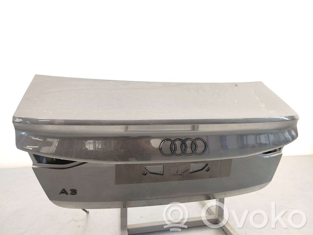 Audi A3 8Y Puerta del maletero/compartimento de carga 