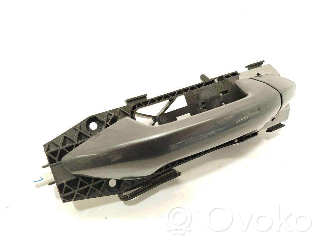 Etuoven ulkokahva   8V0837885