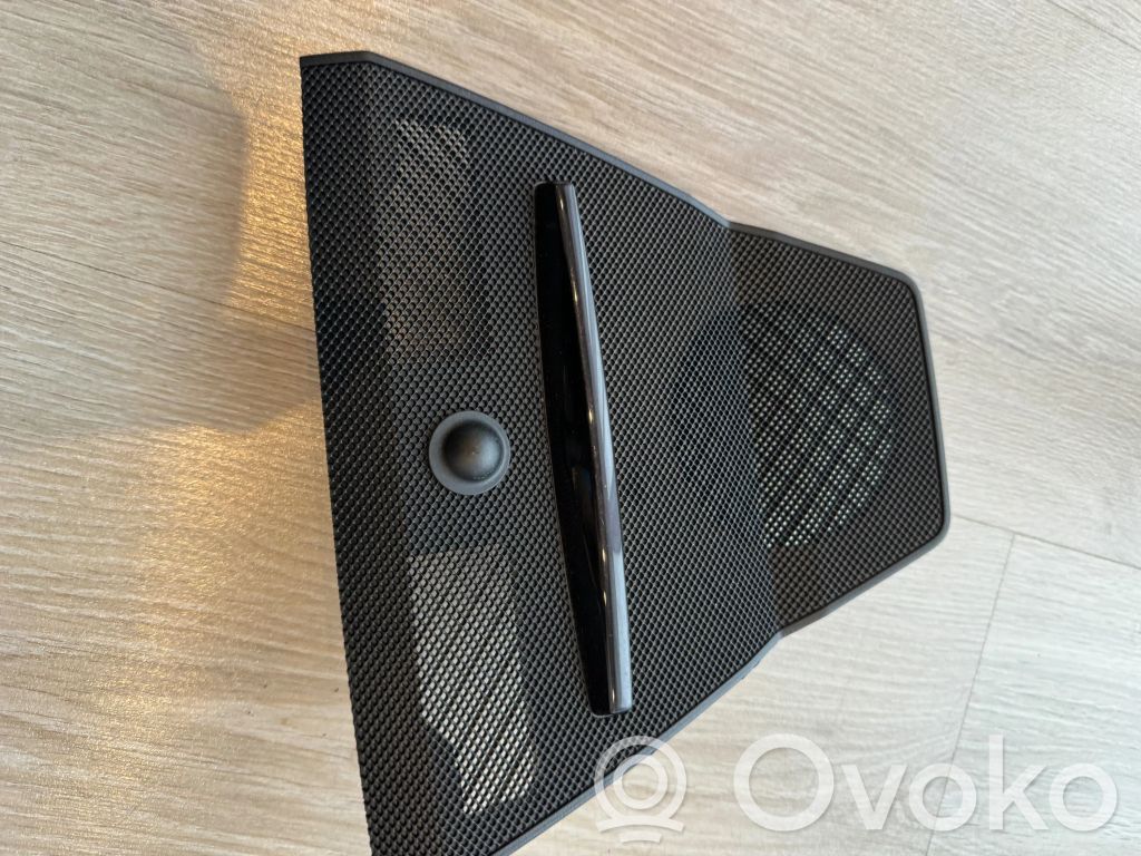 Maskownica centralnego głośnika deski rozdzielczej   A2126801289,2126801289