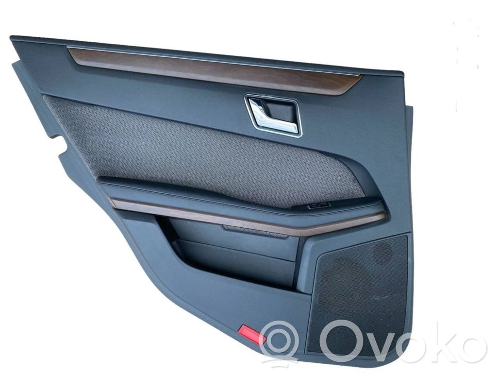 Mercedes-Benz E W212 Boczki / Poszycie drzwi tylnych 