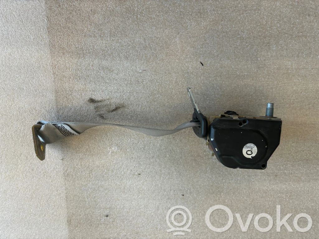 Mercedes-Benz C W203 Cinturón trasero 