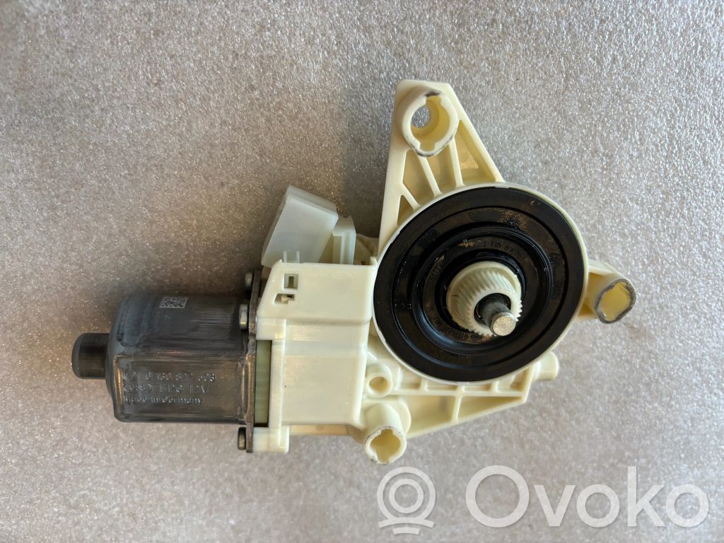 Mercedes-Benz E W212 Silnik regulatora szyby drzwi przednich 