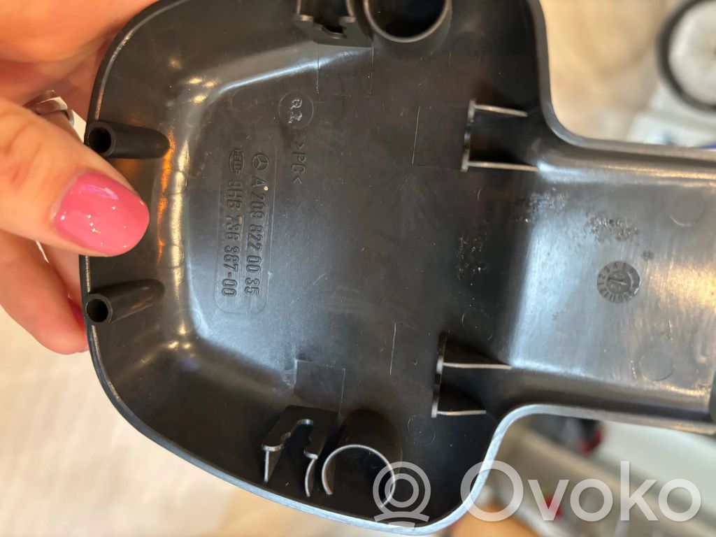 Mercedes-Benz C W203 Inne części wnętrza samochodu 