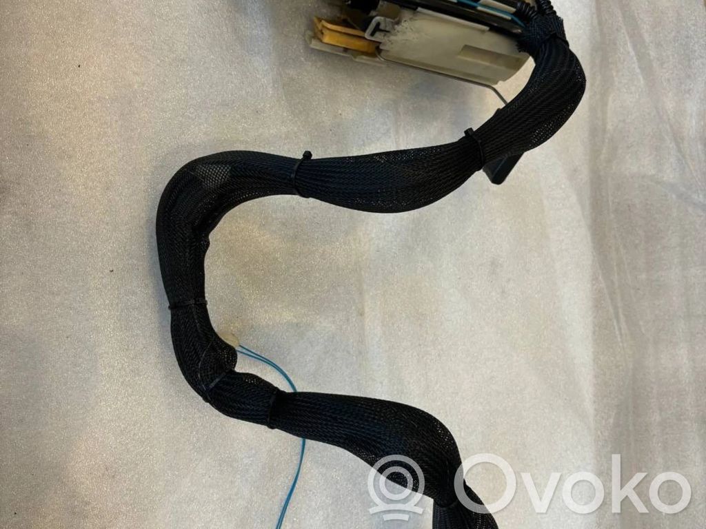 Mercedes-Benz E W211 Bomba interna de combustible 