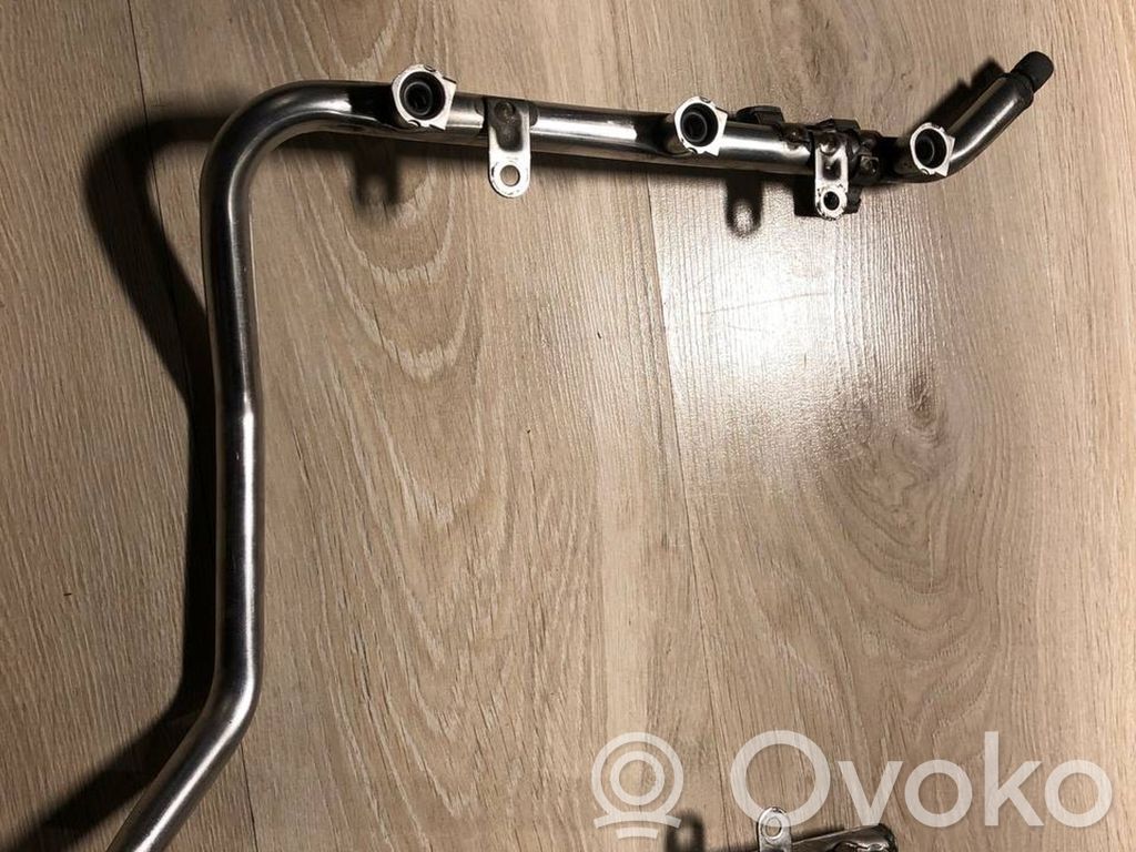 Mercedes-Benz E W210 Rampă alimentare injectoare 