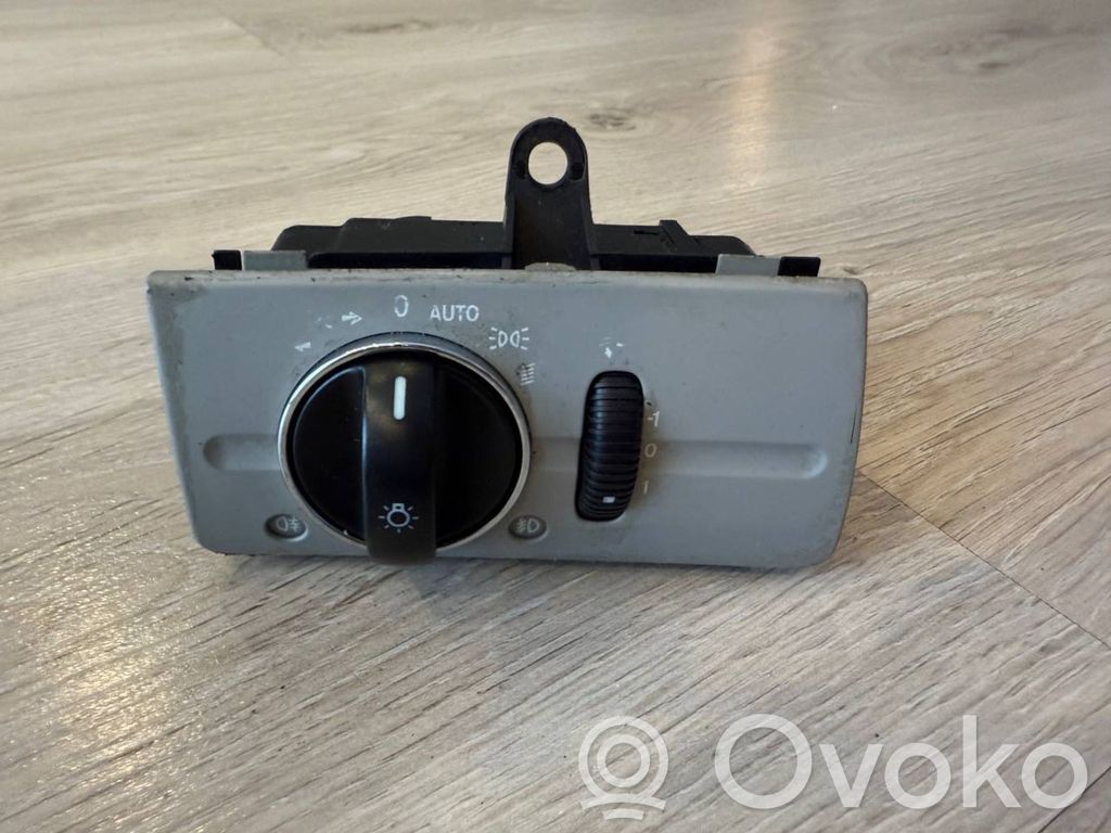 Mercedes-Benz E W211 Interruptor de luz 