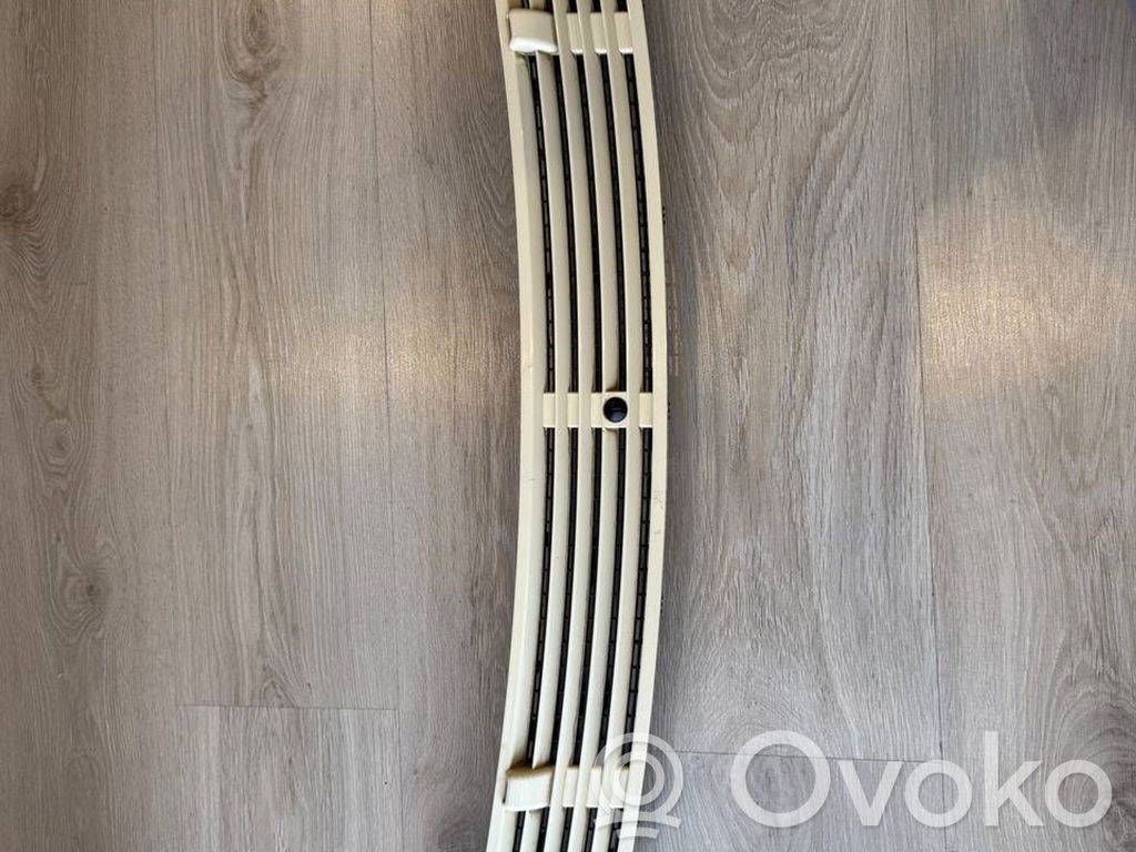 Mercedes-Benz E W211 Wiper trim 