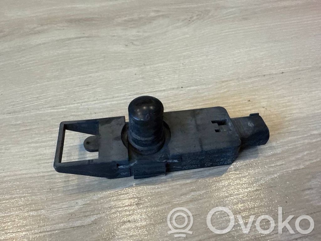 Mercedes-Benz E W211 Sensor 