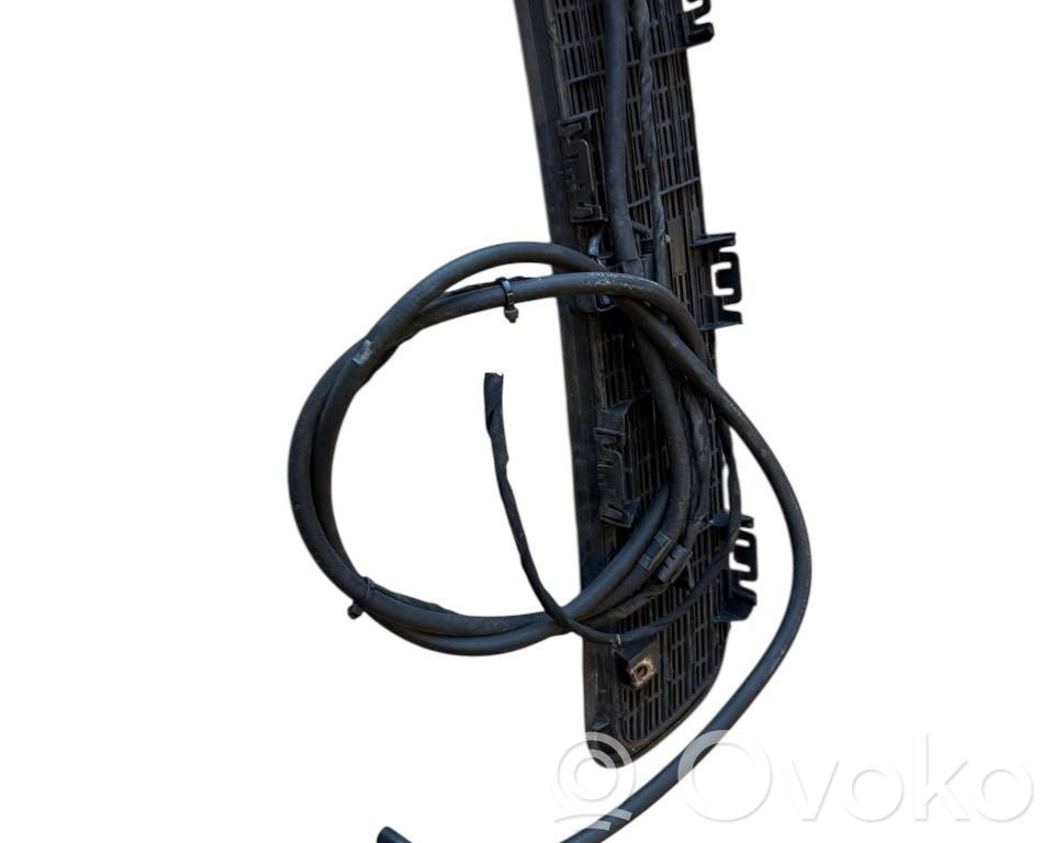 Mercedes-Benz E W211 Bonnet/hood grill 