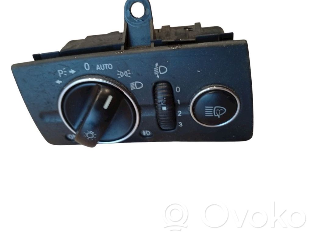 Mercedes-Benz E W211 Light switch 