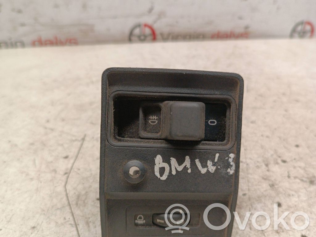 BMW 5 E34 Fog light switch 