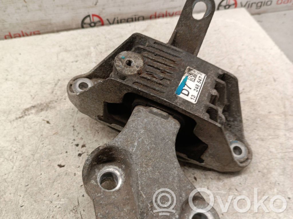 Chevrolet Cruze Gearbox mount 