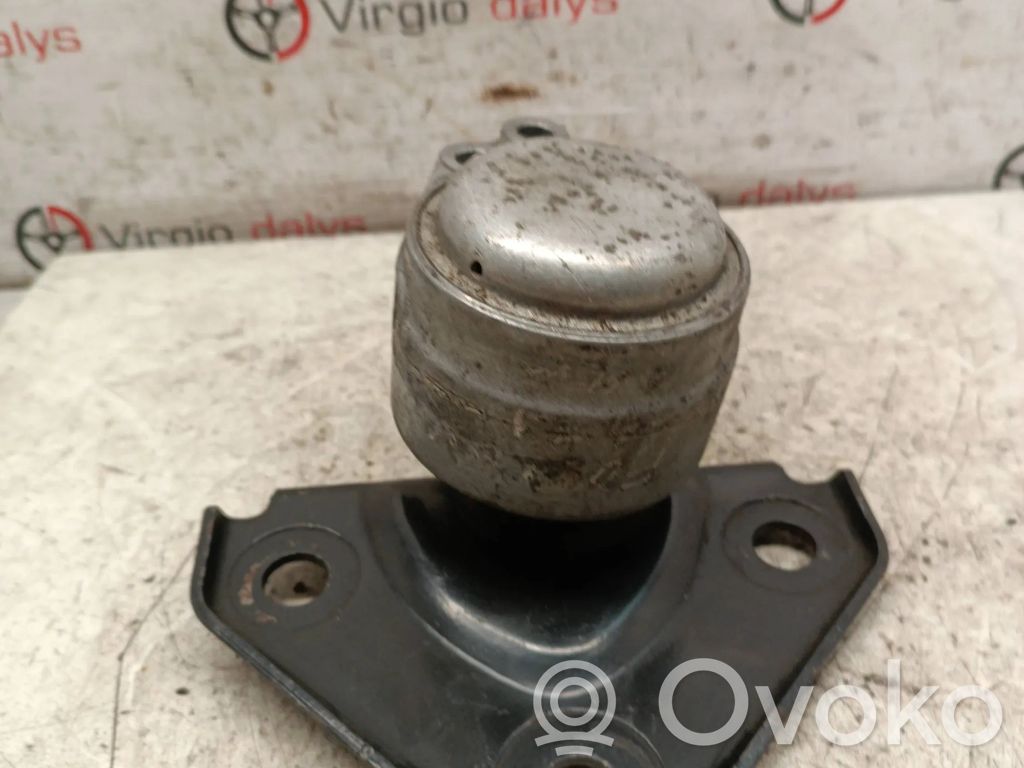 Ford Fiesta Engine mount bracket 