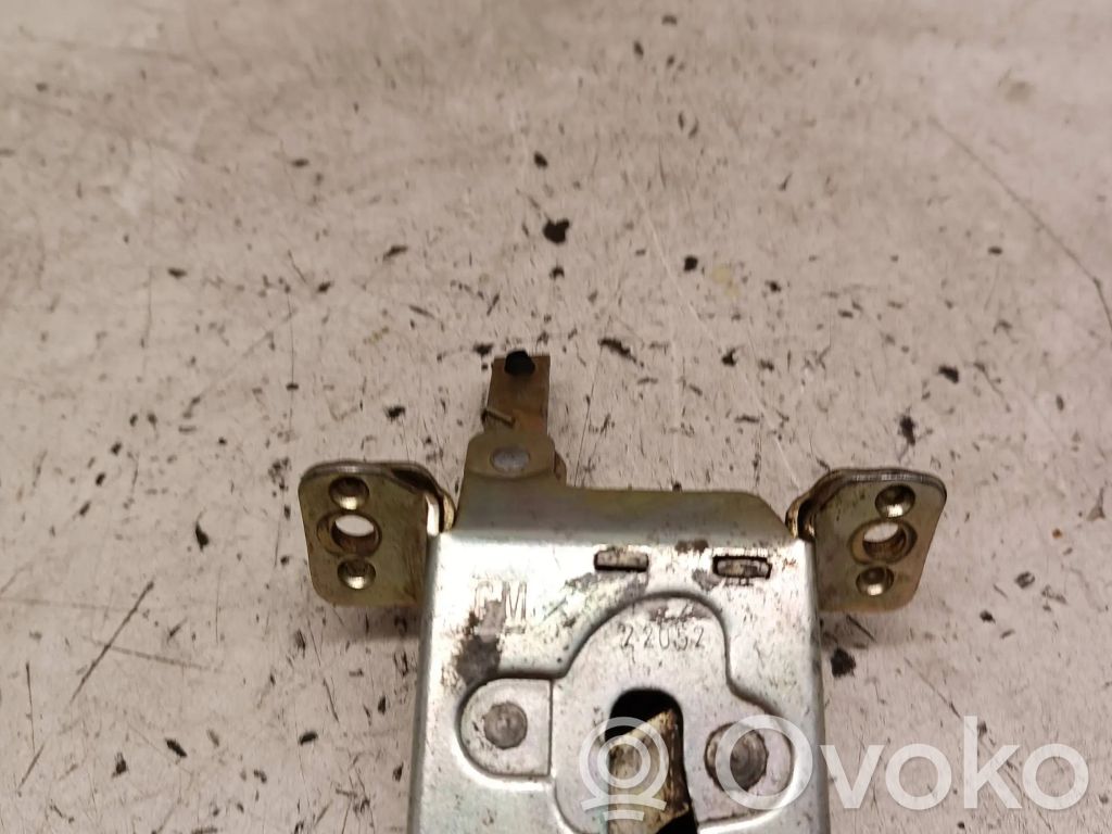 Opel Vectra A Serrure de loquet coffre 