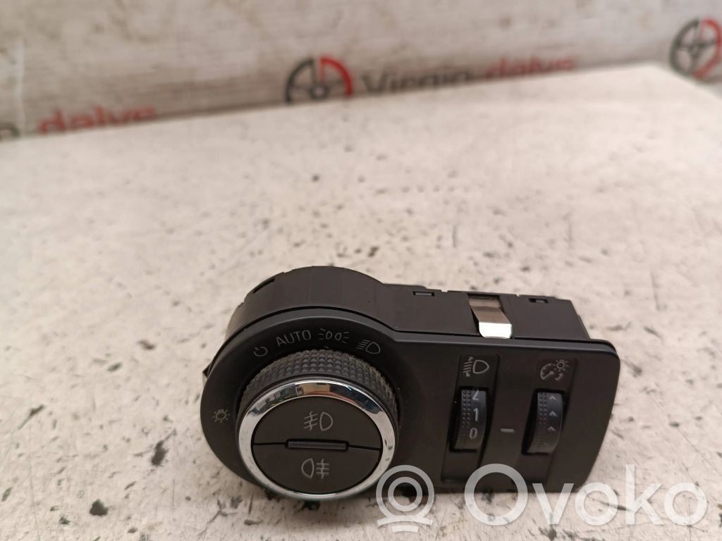 Chevrolet Cruze Light switch 