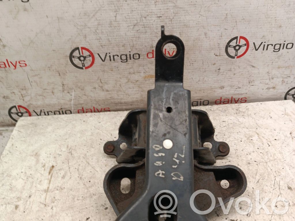 Toyota Aygo AB10 Engine mount bracket 