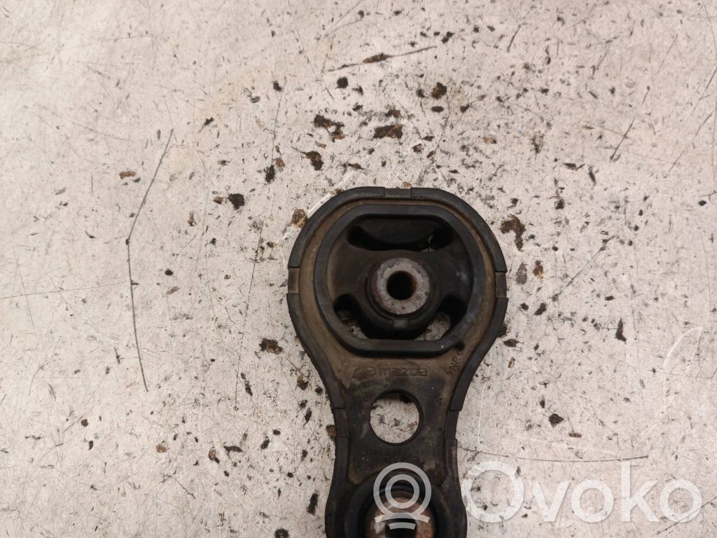 Engine mount bracket   D65139040,K3832