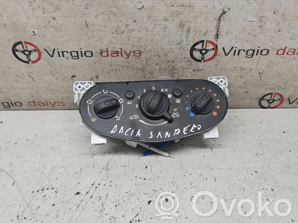 Dacia Sandero II Climate control unit 