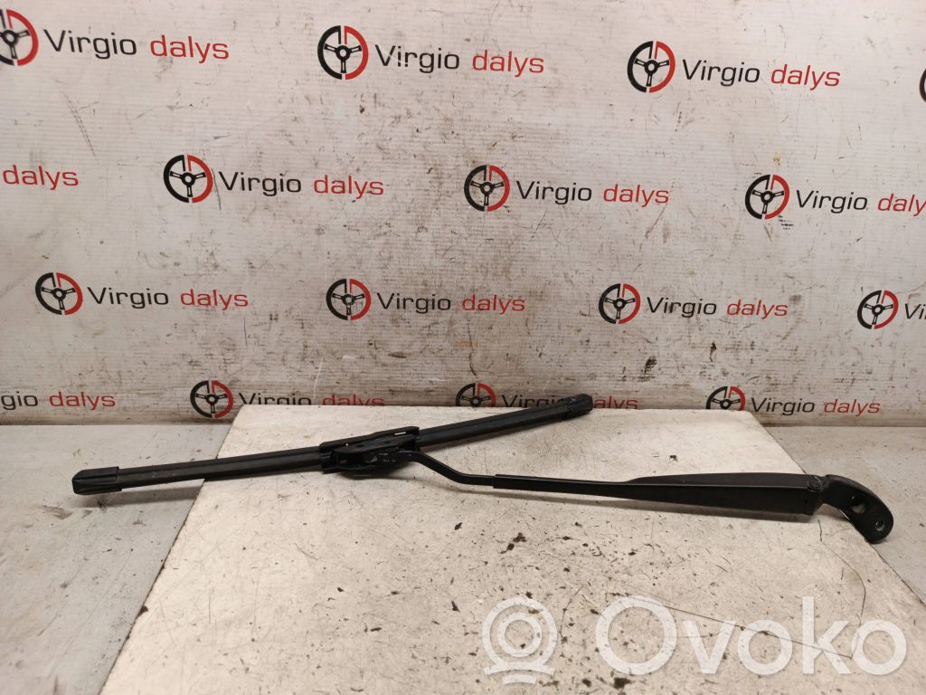 Mini One - Cooper Coupe R56 Front wiper blade arm 