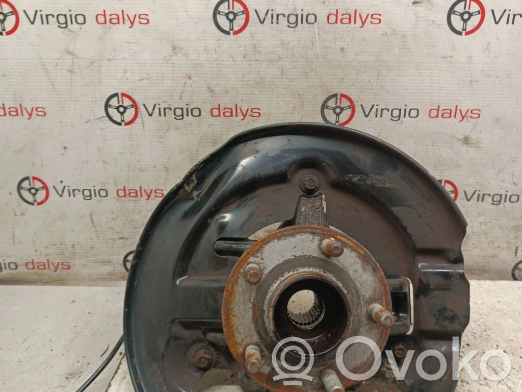 Front wheel hub   3K171