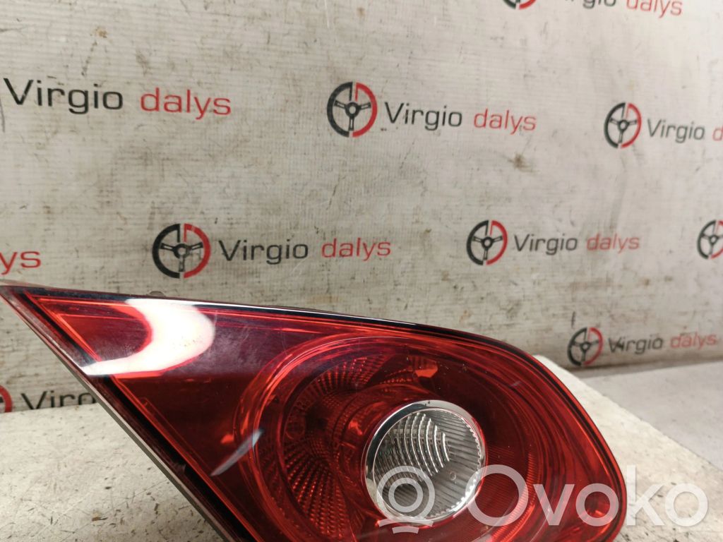 Volkswagen PASSAT CC Задний фонарь в крышке 