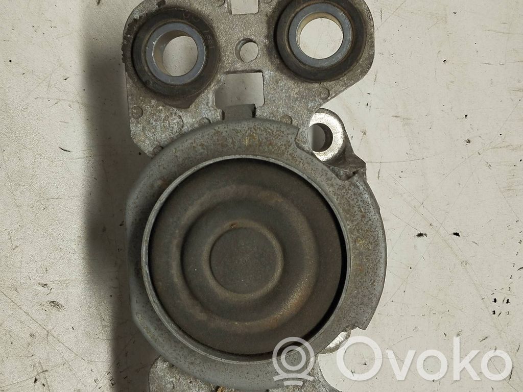 Land Rover Range Rover Evoque L538 Engine mount bracket 