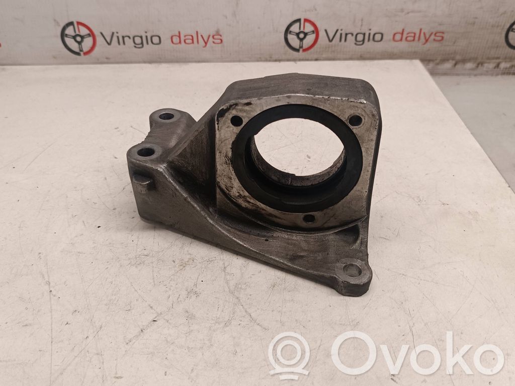 Fiat Tipo Driveshaft support bearing bracket 