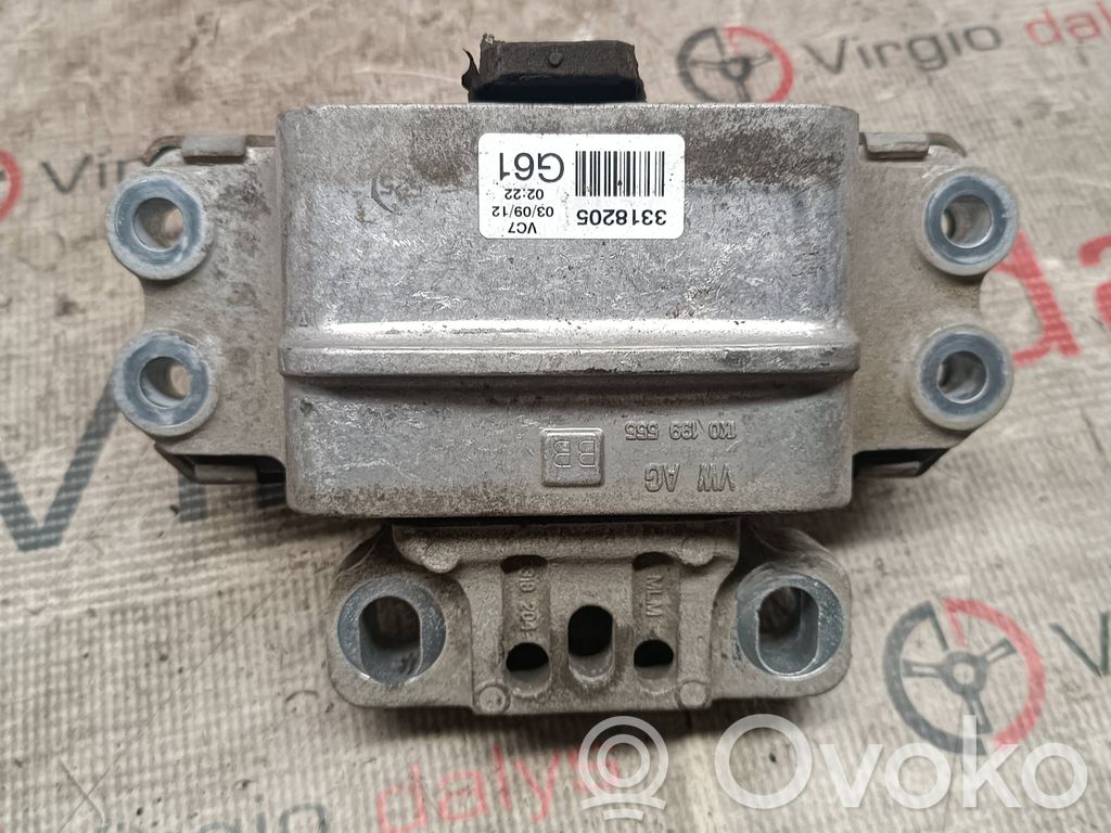 Volkswagen Golf VI Engine mount bracket 