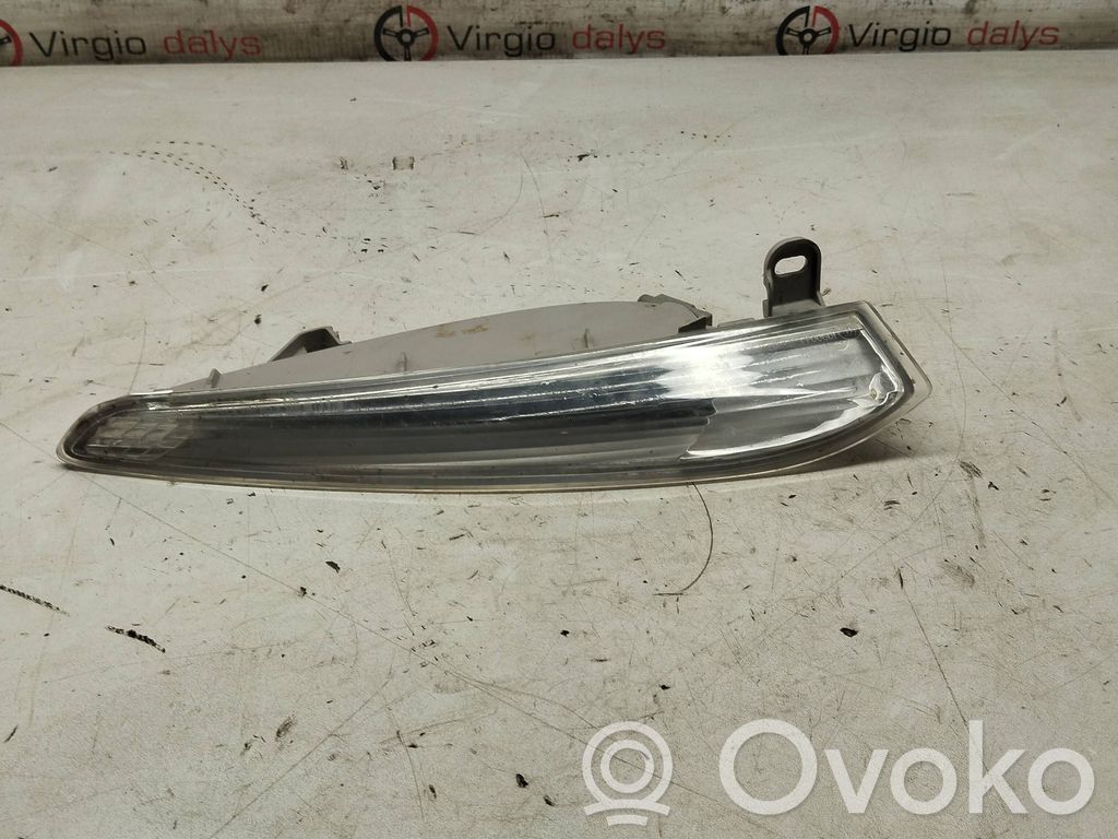 Citroen DS5 Front bumper turn signal 
