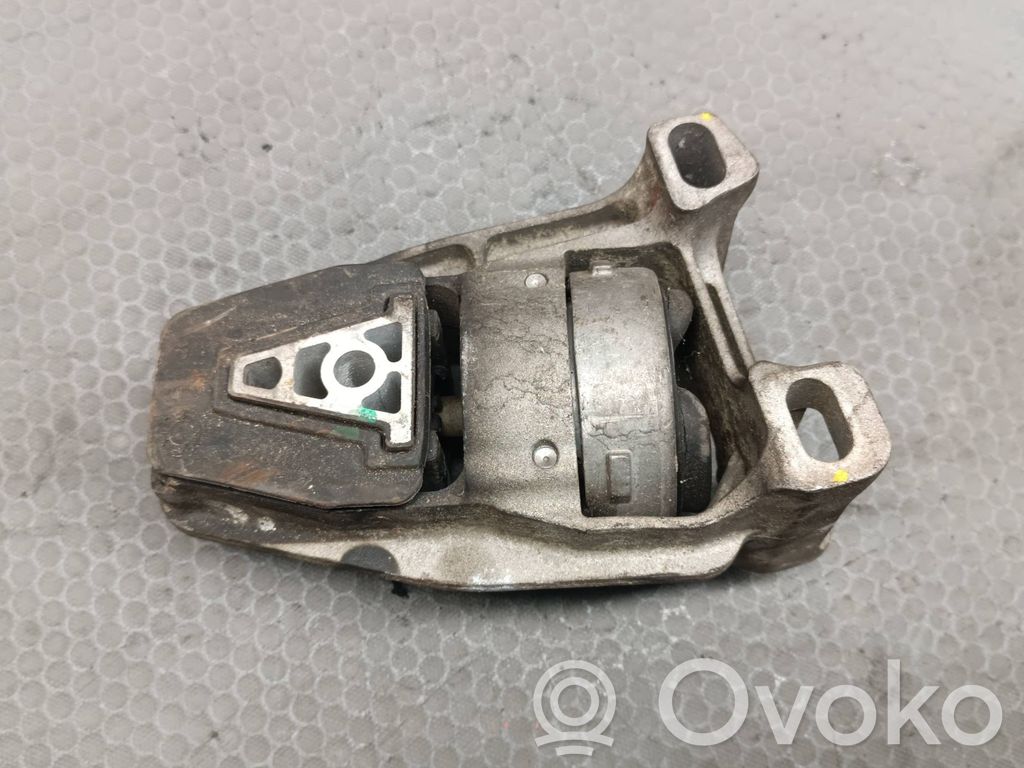 Engine mount bracket   326C68,122862