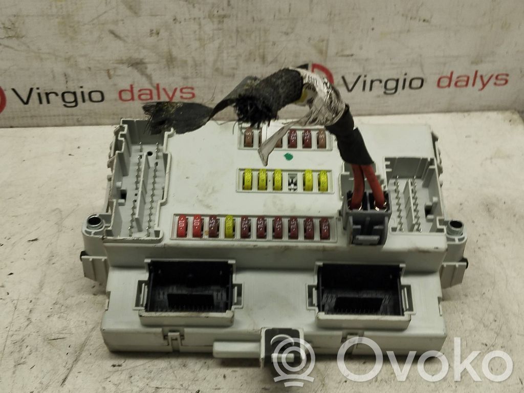 Alfa Romeo Giulietta Módulo de fusible 