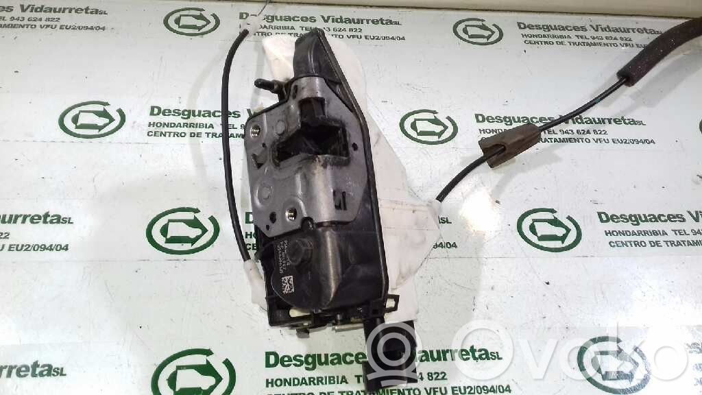 Citroen C3 Front door lock 