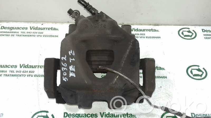Caliper de freno delantero
