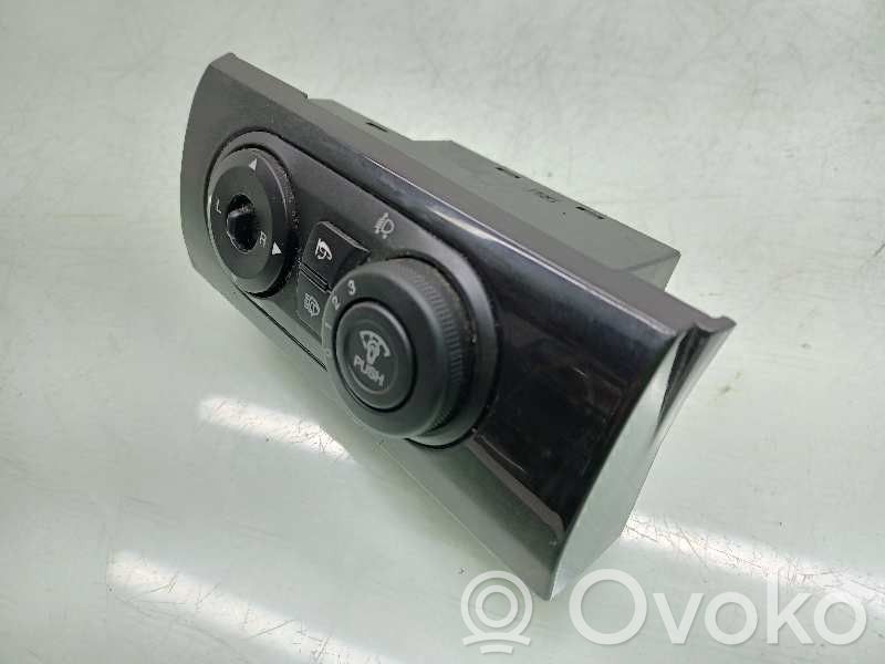 Chevrolet Captiva Wing mirror switch 