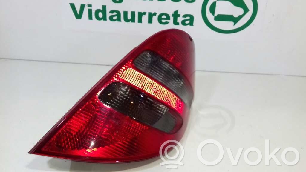 Mercedes-Benz A W169 Lampă spate în caroserie