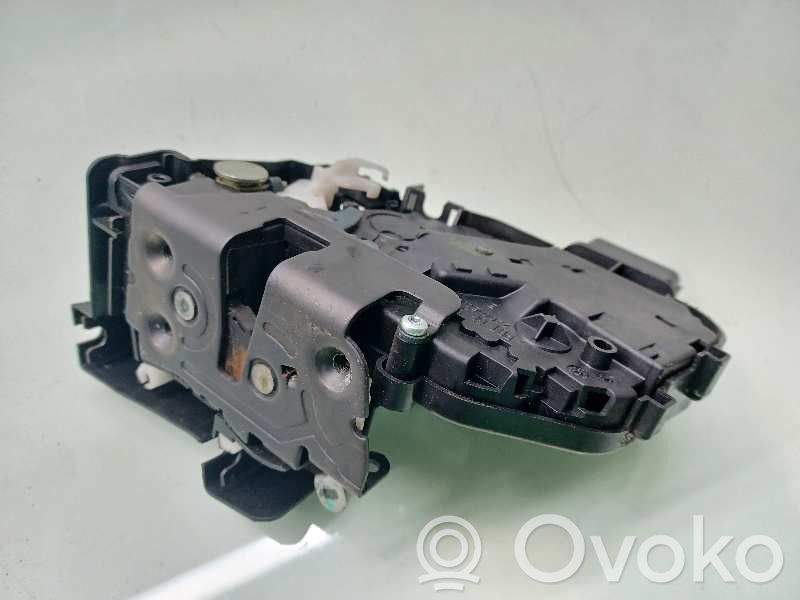 Volvo C30 Serratura portiera anteriore 