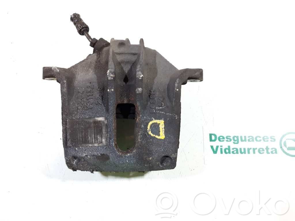 Caliper de freno delantero