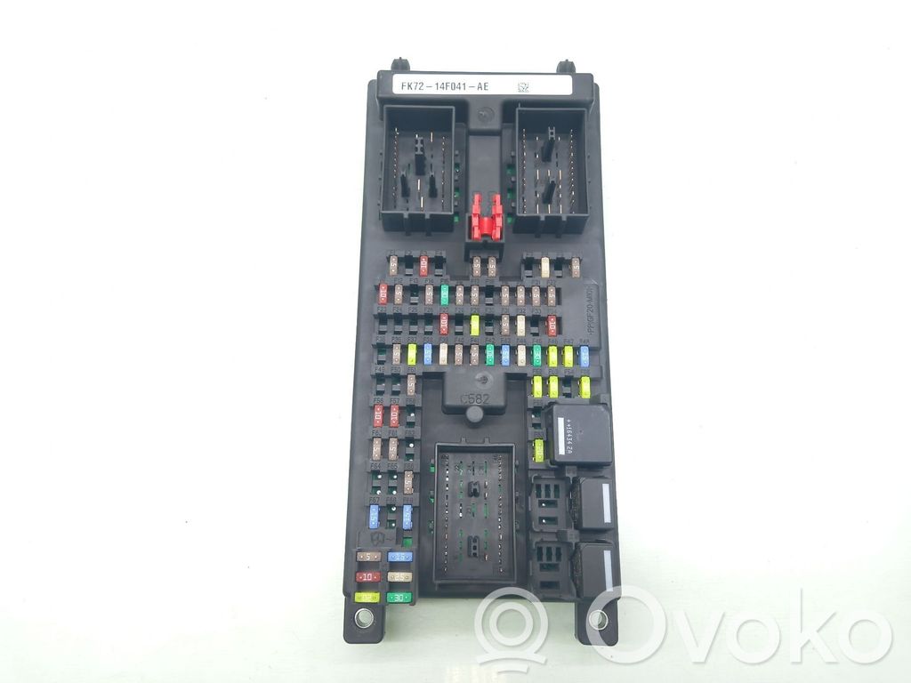 Módulo de fusible   FK7214F041AE