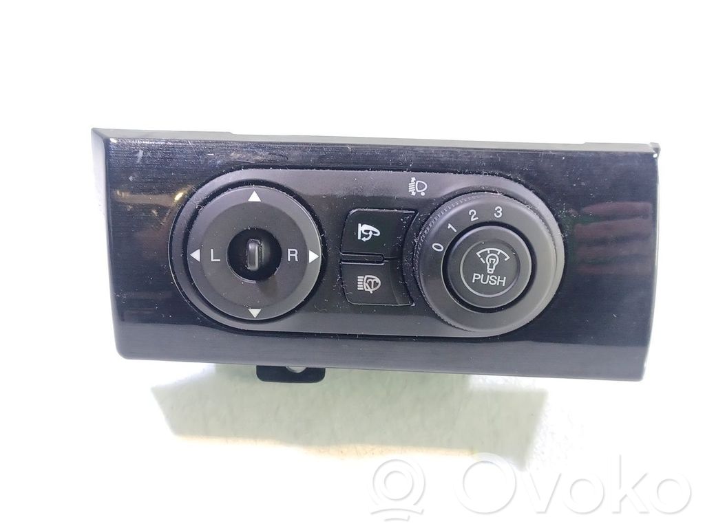 Chevrolet Captiva Wing mirror switch 