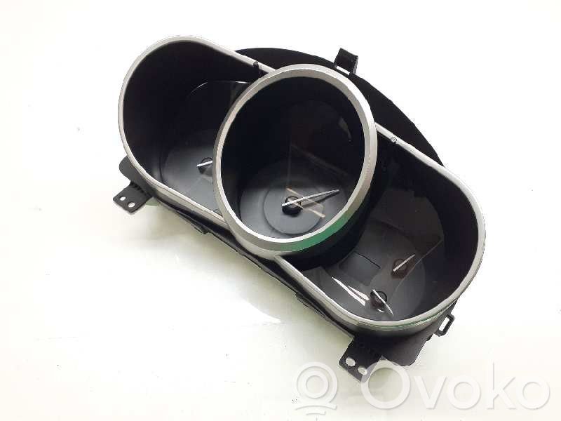 Mazda CX-7 Speedometer (instrument cluster) 