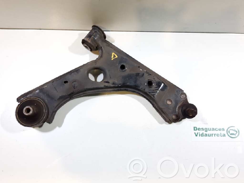 Opel Corsa D Braccio di controllo sospensione anteriore 
