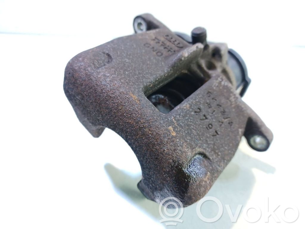 Audi A4 Allroad Supporto della pinza del freno posteriore