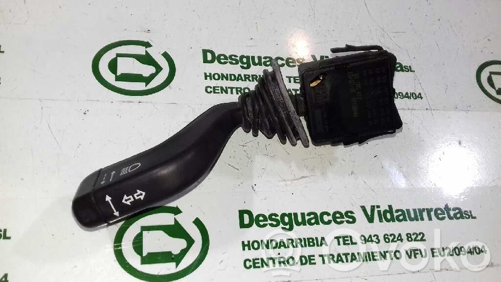 Commodo de clignotant   09185413