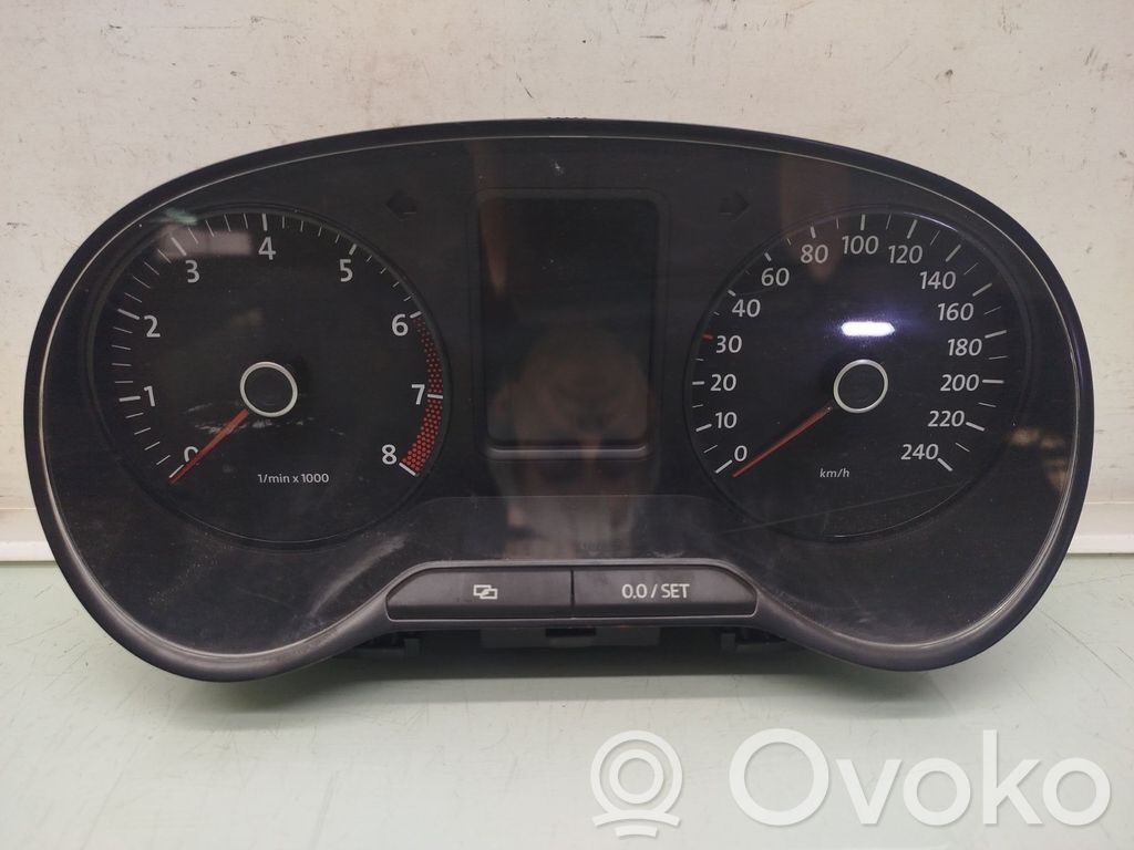 Volkswagen Polo V 6R Tachimetro (quadro strumenti)