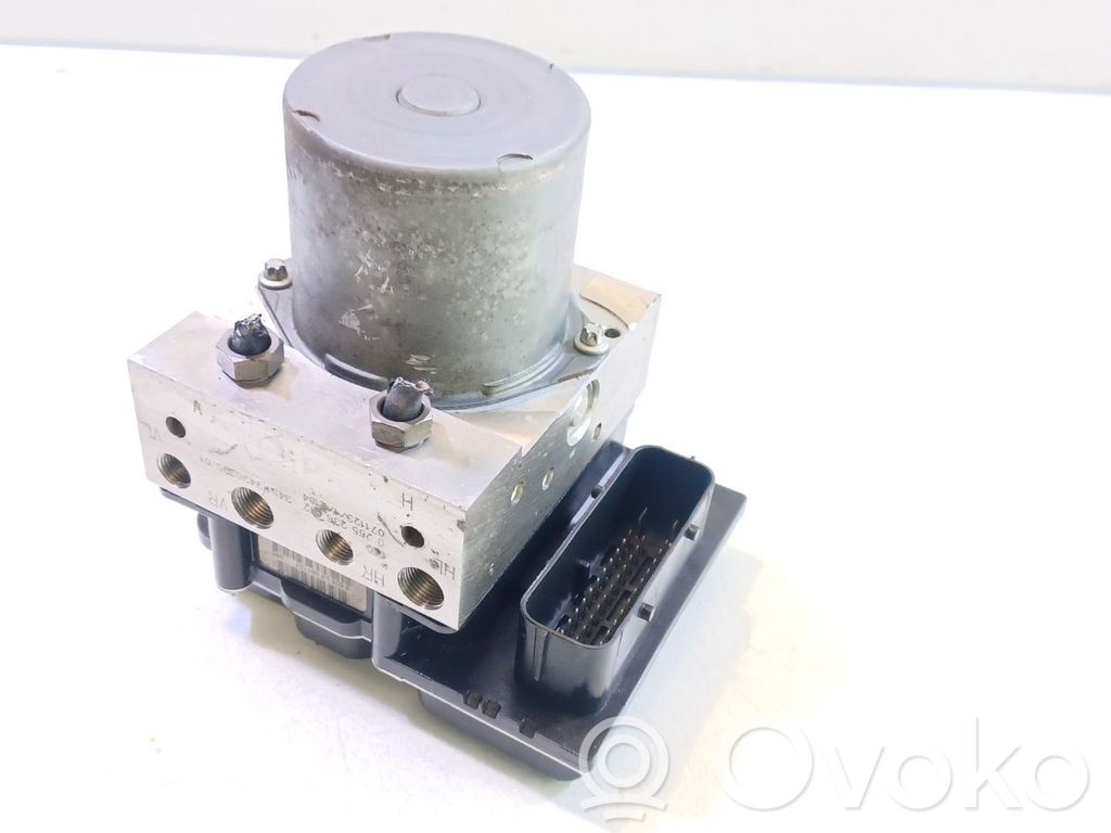 BMW X3 E83 ABS Pump 