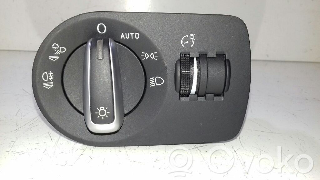 Audi Q3 8U Interruttore di regolazione dell’illuminazione del quadro 