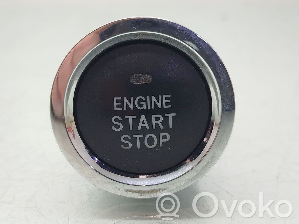 Subaru Outback (BS) Windscreen/window heater switch 