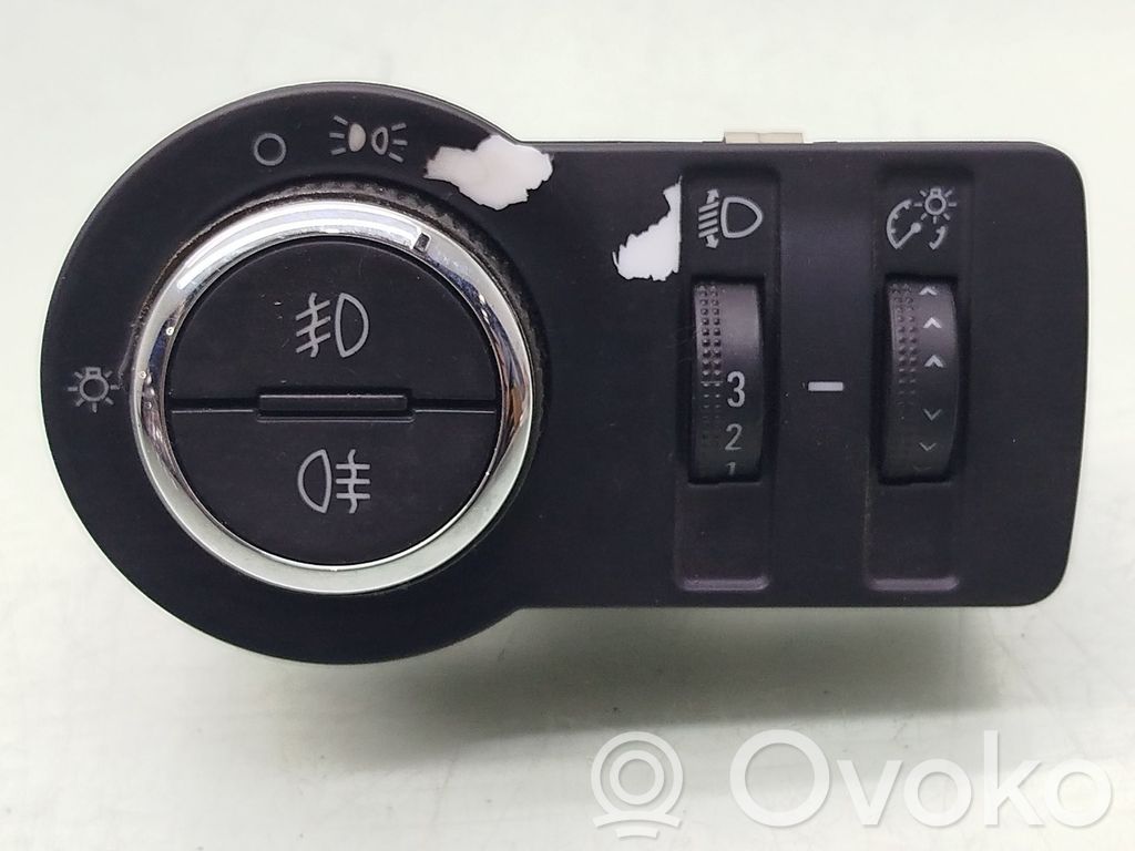 Opel Astra J Comutator lumini bord 