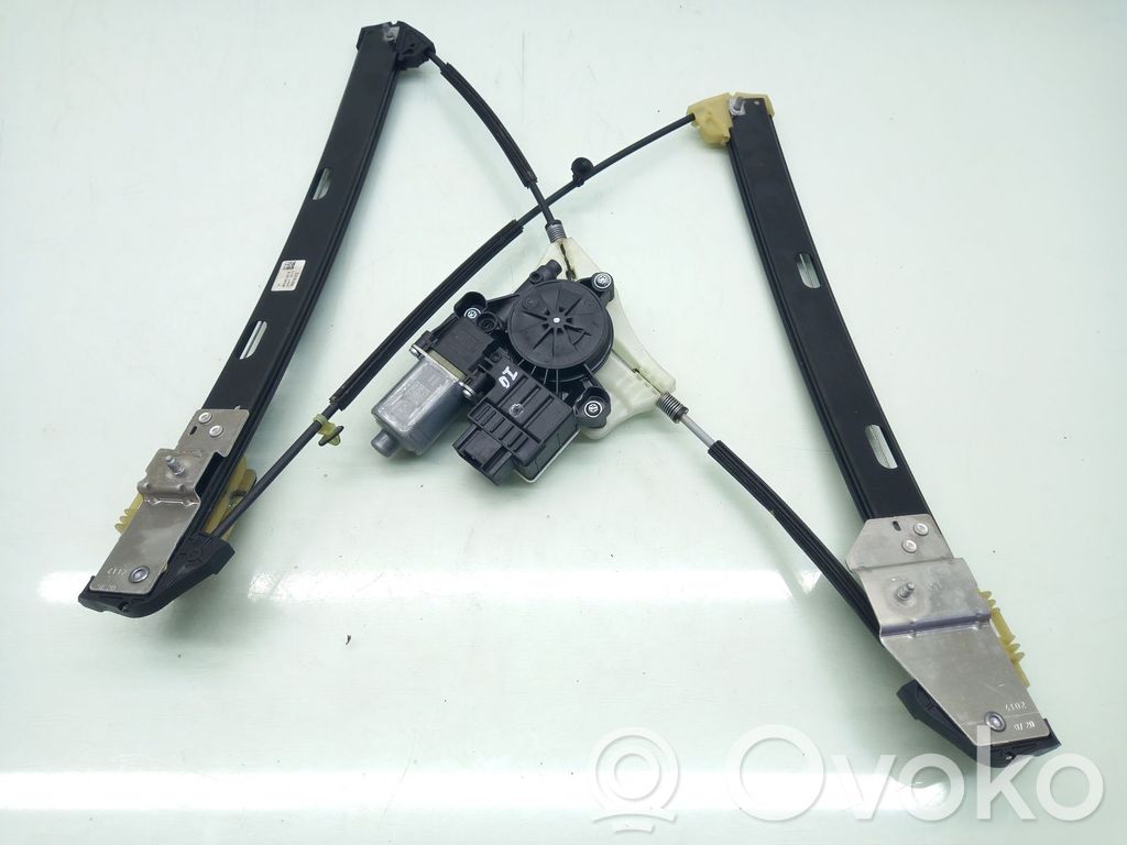 Seat Arona Manualny podnośnik szyby drzwi przednich 